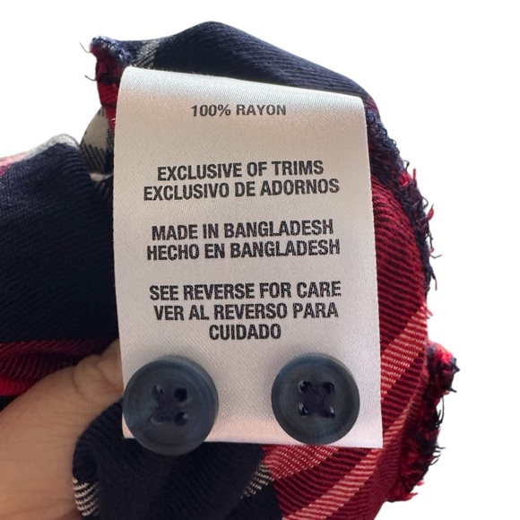 Woolrich Women’s Classic Red Plaid Button Down Shirt, Size Small, Rayon - Picture 6 of 6